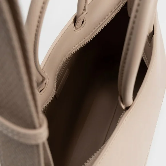 🔥Charles&Keith Nasrin Geometric Tote Bag Large Oat Large - Picture 3 of 11